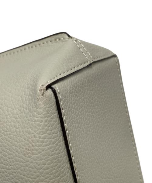 COACH（コーチ）COACH (コーチ) モリー バケット バッグ ホワイト サイズ:下記参照の古着・服飾アイテム