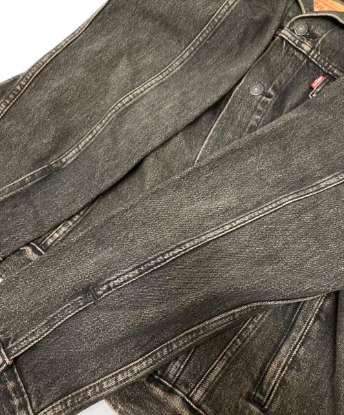 LEVI'S（リーバイス）LEVI'S (リーバイス) トラッカージャケット ブラック サイズ:XLの古着・服飾アイテム