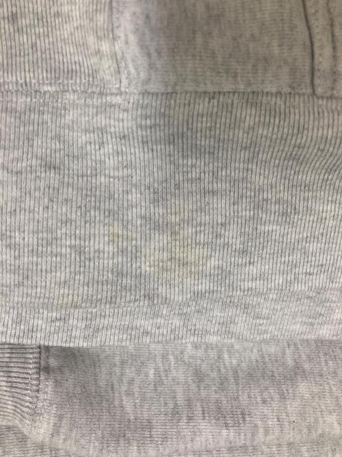 FRAGMENT DESIGN（フラグメントデザイン）FRAGMENT DESIGN (フラグメントデザイン) FRGMT UNV スウェット グレー サイズ:Mの古着・服飾アイテム