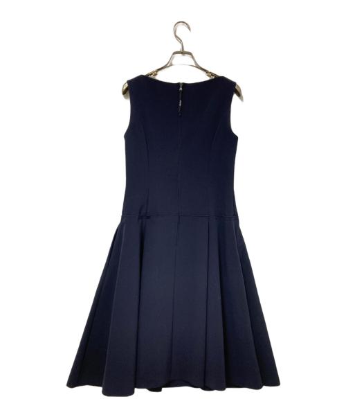 FOXEY NEWYORK（フォクシーニューヨーク）FOXEY NEWYORK (フォクシーニューヨーク) ノースリーブワンピース ブラック サイズ:38の古着・服飾アイテム