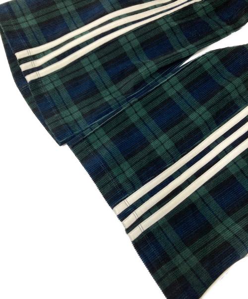 adidas（アディダス）adidas (アディダス) コーデュロイ タータン ワイドレッグパンツ グリーン サイズ:Mの古着・服飾アイテム