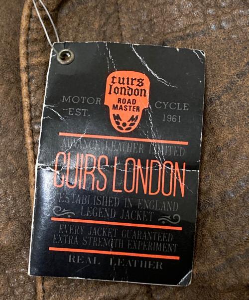 CURIS LONDON（キュイーロンドン）CURIS LONDON (キュイーロンドン) レザージャケット ブラウン サイズ:Mの古着・服飾アイテム