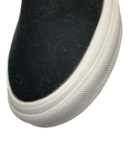 VANS（バンズ）VANS (バンズ) エンブロイダリースリッポン ブラック×ホワイト サイズ:26.5㎝の古着・服飾アイテム