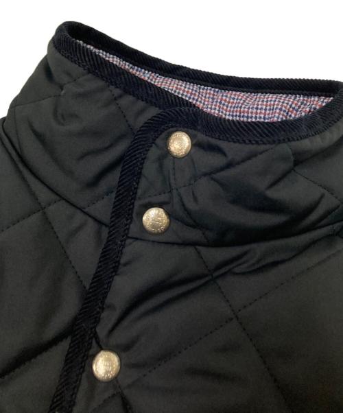 UNIVERSAL OVERALL（ユニバーサルオーバーオール）UNIVERSAL OVERALL (ユニバーサルオーバーオール) リバーシブルキルティングベスト ブラック サイズ:Fの古着・服飾アイテム