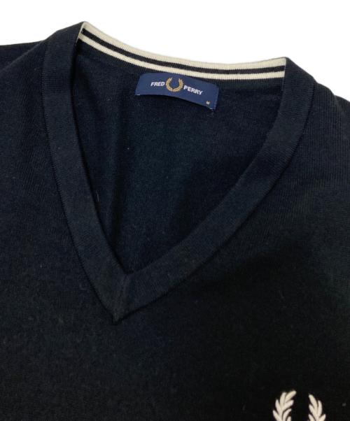 FRED PERRY（フレッドペリー）FRED PERRY (フレッドペリー) ニットベスト ブラック サイズ:Mの古着・服飾アイテム
