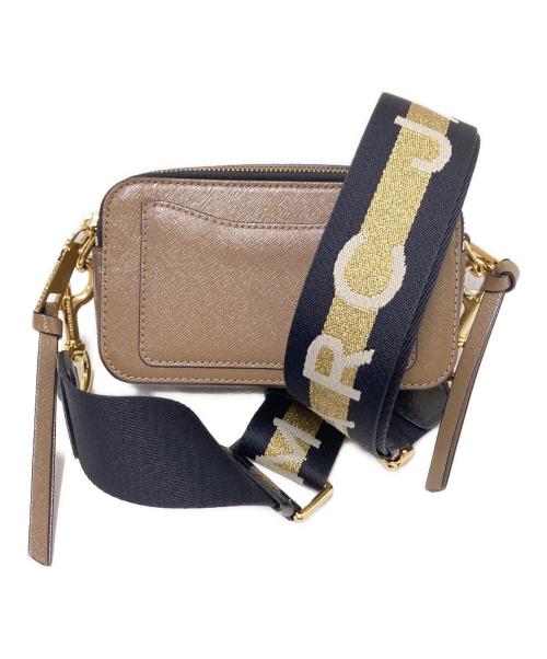 Marc by Marc Jacobs（マークバイマークジェイコブス）Marc by Marc Jacobs (マークバイマークジェイコブス) カメラバッグ ベージュ×ブラック サイズ:下記参照の古着・服飾アイテム