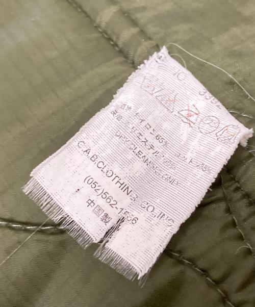 C.A.B.CLOTHING（キャブクロージング）C.A.B.CLOTHING (キャブクロージング) M65フィッシュテールコート オリーブ サイズ:Mの古着・服飾アイテム