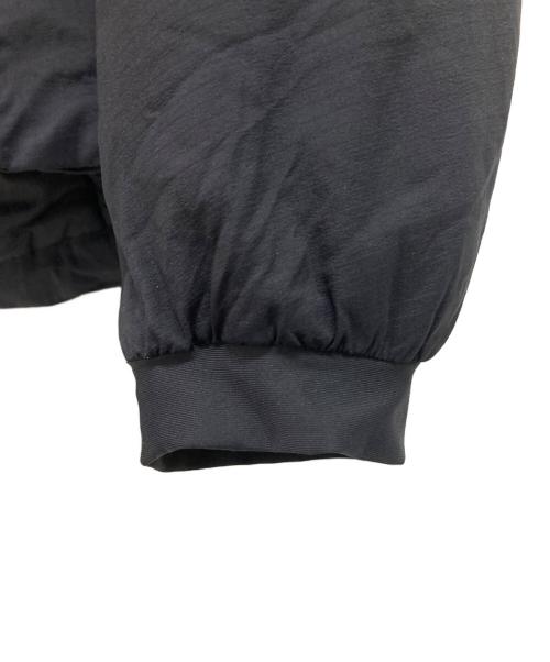 ARC'TERYX（アークテリクス）ARC'TERYX (アークテリクス) アトムAR フーディ ブラック サイズ:XSの古着・服飾アイテム