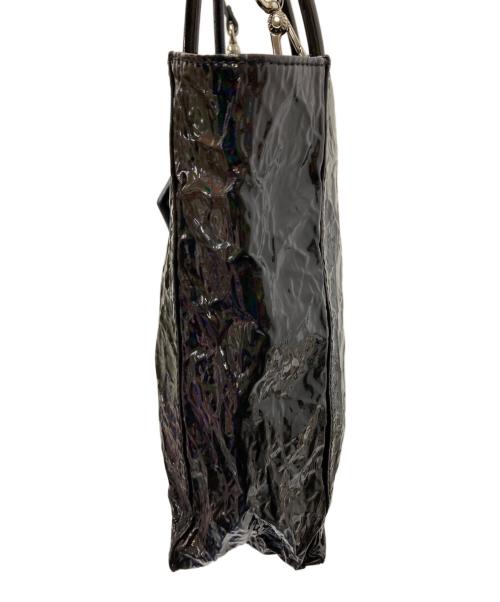 CHARLES & KEITH（チャールズアンドキース）CHARLES & KEITH (チャールズアンドキース) ラージマチナ クリンクルエフェクトトートバッグ ブラック サイズ:下記参照の古着・服飾アイテム