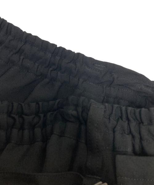 Yohji Yamamoto pour homme（ヨウジヤマモト プールオム）Yohji Yamamoto pour homme (ヨウジヤマモト プールオム) シワギャバジン ラップ パンツ ブラック サイズ:2の古着・服飾アイテム