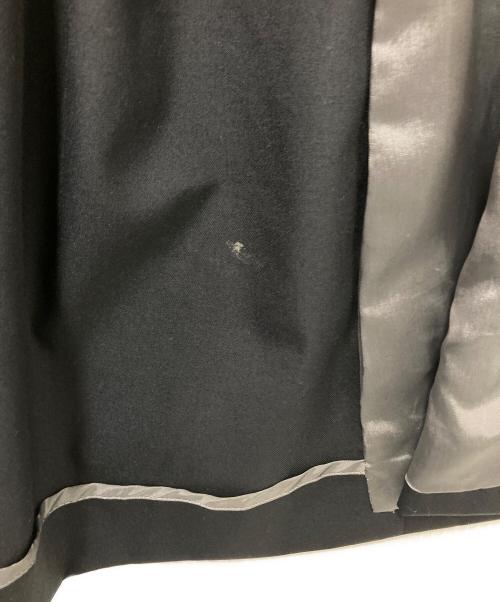 COMME des GARCONS HOMME PLUS（コムデギャルソンオムプリュス）COMME des GARCONS HOMME PLUS (コムデギャルソンオムプリュス) バックスタッズ装飾チャイナロングコート ブラック サイズ:Mの古着・服飾アイテム