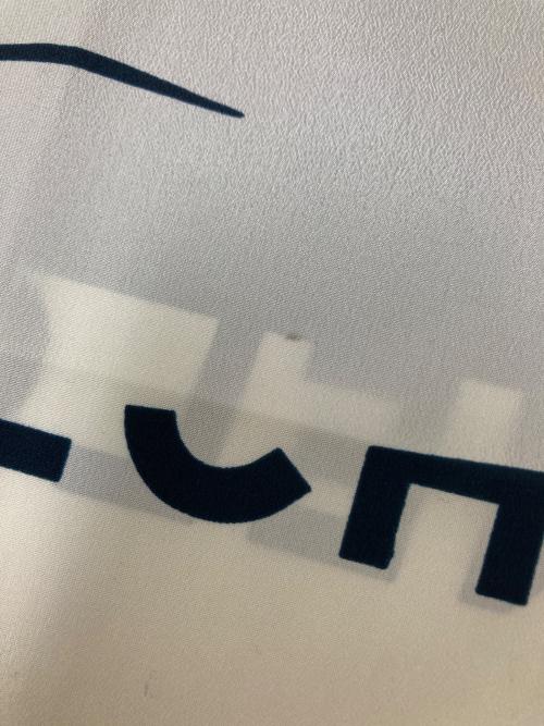 CHANEL（シャネル）CHANEL (シャネル) マドモアゼル・グリポアシルクスカーフ ホワイト×ネイビーの古着・服飾アイテム