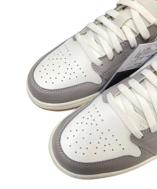 NIKE（ナイキ）NIKE (ナイキ) ローカットスニーカー ベージュ サイズ:26.5㎝ 未使用品の古着・服飾アイテム