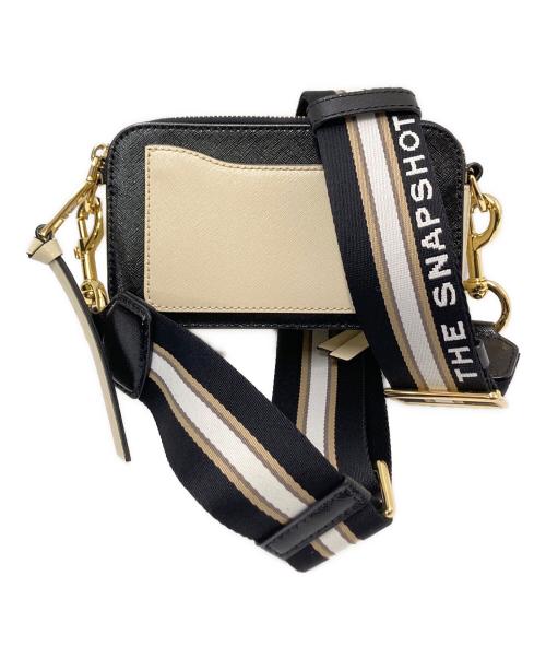 MARC JACOBS（マークジェイコブズ）MARC JACOBS (マークジェイコブズ) ザ スナップショットカメラバッグ ホワイト×ブラック サイズ:下記参照の古着・服飾アイテム