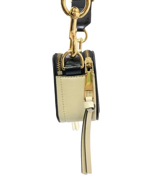 MARC JACOBS（マークジェイコブズ）MARC JACOBS (マークジェイコブズ) ザ スナップショットカメラバッグ ホワイト×ブラック サイズ:下記参照の古着・服飾アイテム
