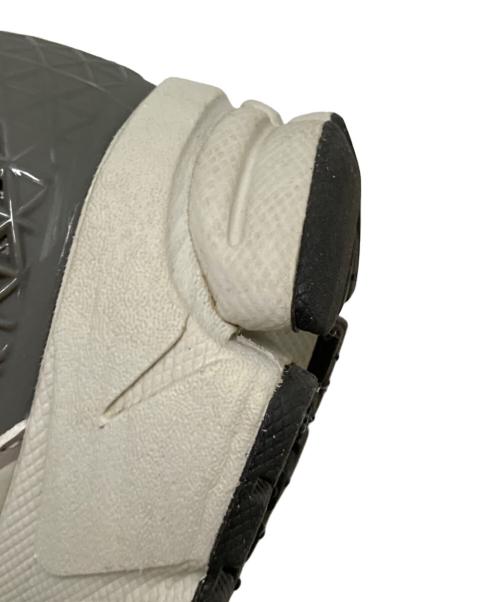 NIKE（ナイキ）NIKE (ナイキ) W ZOOM VOMERO 5 グレー サイズ:27.0cmの古着・服飾アイテム