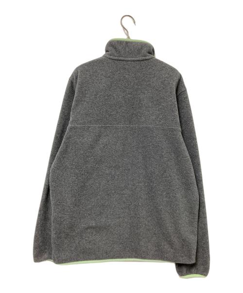 Patagonia（パタゴニア）Patagonia (パタゴニア) ライトウェイトシンチラスナップT プルオーバー グレー×グリーン サイズ:Lの古着・服飾アイテム