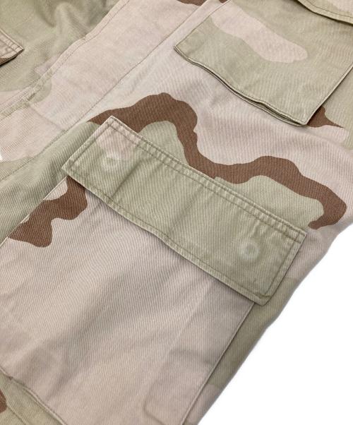 US ARMY（ユーエスアーミー）US ARMY (ユーエスアーミー) ミリタリージャケット ベージュ サイズ:Mの古着・服飾アイテム