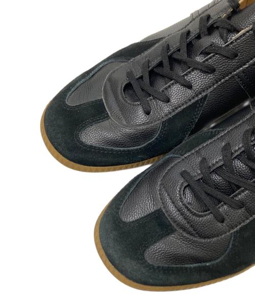 GERMAN TRAINER（ジャーマントレーナー）GERMAN TRAINER (ジャーマントレーナー) ローカットスニーカー ブラック サイズ:40の古着・服飾アイテム