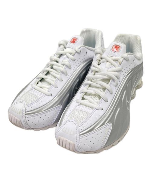 NIKE（ナイキ）NIKE (ナイキ) ローカットスニーカー ホワイト サイズ:23.5㎝の古着・服飾アイテム