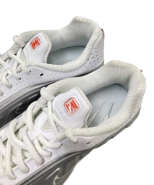 NIKE（ナイキ）NIKE (ナイキ) ローカットスニーカー ホワイト サイズ:23.5㎝の古着・服飾アイテム