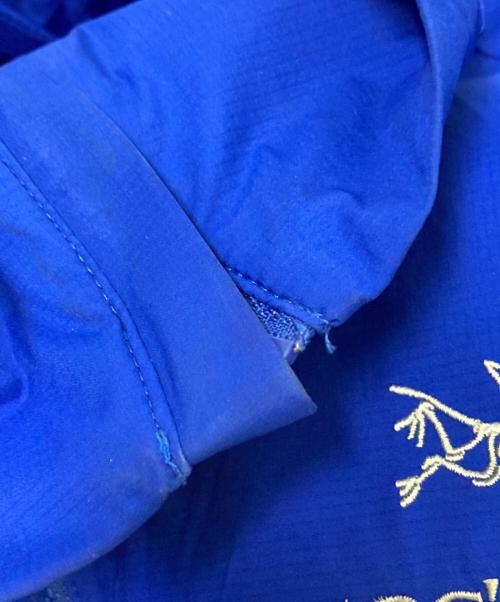 ARC'TERYX（アークテリクス）ARC'TERYX (アークテリクス) ATOM SL HOODY ブルー サイズ:Mの古着・服飾アイテム