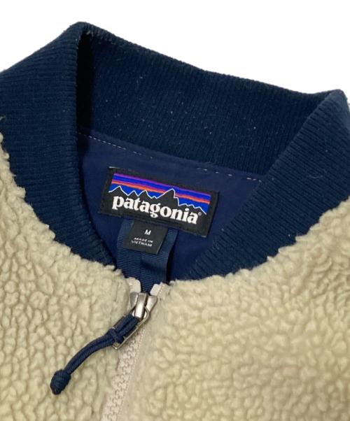 Patagonia（パタゴニア）Patagonia (パタゴニア) Retro-X Bomber Jacket アイボリー×ネイビー サイズ:Mの古着・服飾アイテム