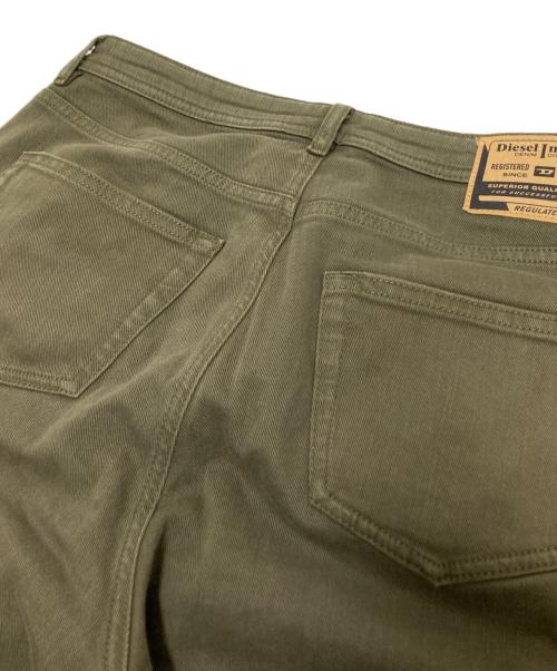 DIESEL（ディーゼル）DIESEL (ディーゼル) P-MIRT-OUT デニムパンツ グリーン サイズ:W28×L30の古着・服飾アイテム