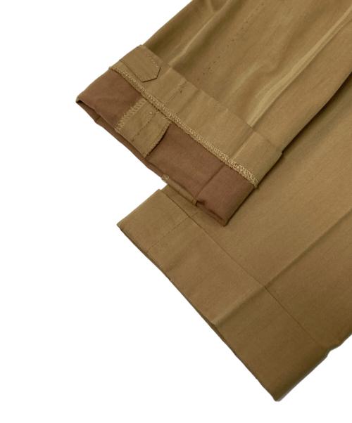 TOMORROW LAND PILGRIM（トゥモローランド ピルグリム）TOMORROW LAND PILGRIM (トゥモローランド ピルグリム) ヘリンボーンセットアップスーツ ベージュ サイズ:46の古着・服飾アイテム