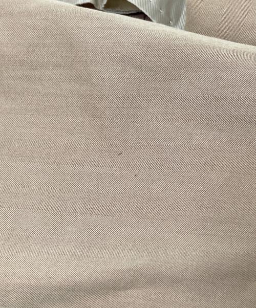 TOMORROW LAND PILGRIM（トゥモローランド ピルグリム）TOMORROW LAND PILGRIM (トゥモローランド ピルグリム) ヘリンボーンセットアップスーツ ベージュ サイズ:46の古着・服飾アイテム