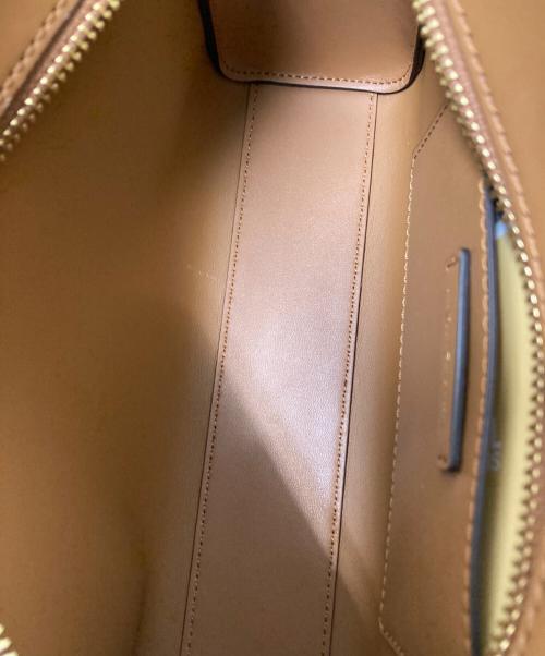 MICHAEL KORS（マイケル・コース）MICHAEL KORS (マイケル・コース) クロスボディショルダーバッグ ベージュ サイズ:下記参照の古着・服飾アイテム