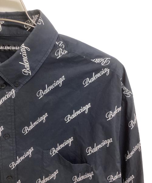 BALENCIAGA（バレンシアガ）BALENCIAGA (バレンシアガ) ロゴ総柄シャツ ブラック×ホワイト サイズ:40の古着・服飾アイテム