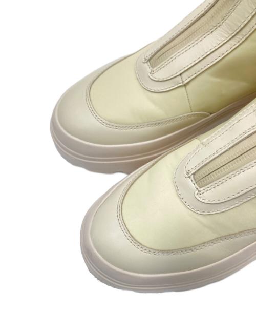 HUNTER（ハンター）HUNTER (ハンター) エクスプローラー アンクル ジップ フラットフォームブーツ アイボリー サイズ:US:6の古着・服飾アイテム