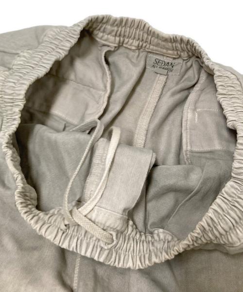 SEDAN ALL-PURPOSE（セダンオールパーパス）SEDAN ALL-PURPOSE (セダンオールパーパス) Garment Dyed Cargo Easy Pant ベージュ サイズ:XLの古着・服飾アイテム