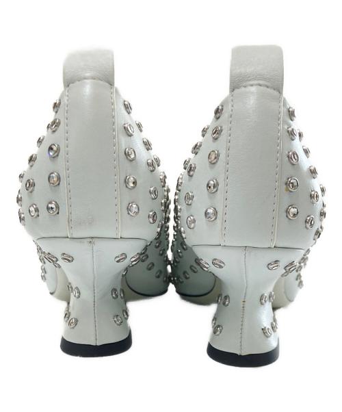 Salvatore Ferragamo（サルヴァトーレ フェラガモ）Salvatore Ferragamo (サルヴァトーレ フェラガモ) Ｆヒールラインストーンパンプス ホワイト サイズ:6 1/2の古着・服飾アイテム