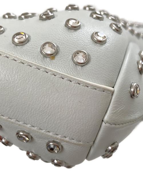 Salvatore Ferragamo（サルヴァトーレ フェラガモ）Salvatore Ferragamo (サルヴァトーレ フェラガモ) Ｆヒールラインストーンパンプス ホワイト サイズ:6 1/2の古着・服飾アイテム