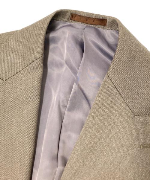 UNIVERSAL LANGUAGE（ユニバーサルランゲージ）UNIVERSAL LANGUAGE (ユニバーサルランゲージ) ダブルブレストセットアップスーツ ベージュ サイズ:JKT:50-6D/PT:91の古着・服飾アイテム