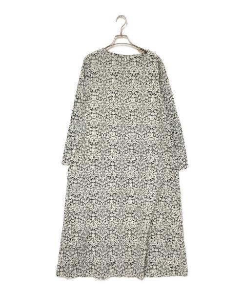 TSUHARU by samansa Mos2（ツハル バイ サマンサモスモス）TSUHARU by samansa Mos2 (ツハル バイ サマンサモスモス) リバティブラウスワンピース ブラック×ホワイト サイズ:Fの古着・服飾アイテム