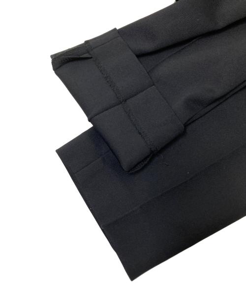 TOMORROW LAND（トゥモローランド）TOMORROW LAND (トゥモローランド) ベアーカルゼ ミディシガレットパンツ ブラック サイズ:36の古着・服飾アイテム