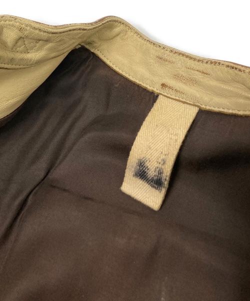 VERA PELLE（ベラペレ）VERA PELLE (ベラペレ) レザーシングルライダースジャケット ベージュ サイズ:42の古着・服飾アイテム