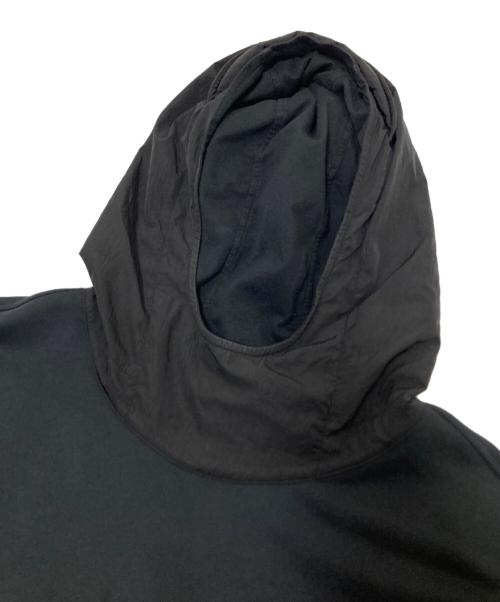 STONE ISLAND（ストーンアイランド）STONE ISLAND (ストーンアイランド) ナイロンフーディー スウェットシャツ ブラック サイズ:Mの古着・服飾アイテム
