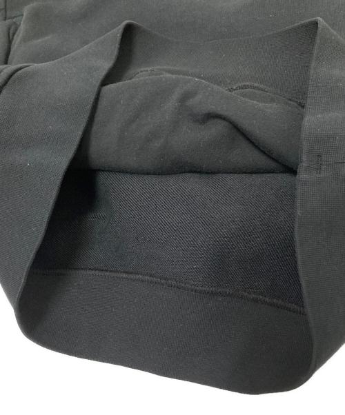 STONE ISLAND（ストーンアイランド）STONE ISLAND (ストーンアイランド) ナイロンフーディー スウェットシャツ ブラック サイズ:Mの古着・服飾アイテム