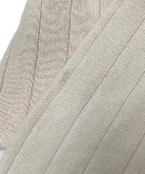 Aquascutum（アクアスキュータム）Aquascutum (アクアスキュータム) カシミヤニット ホワイト サイズ:6Fの古着・服飾アイテム