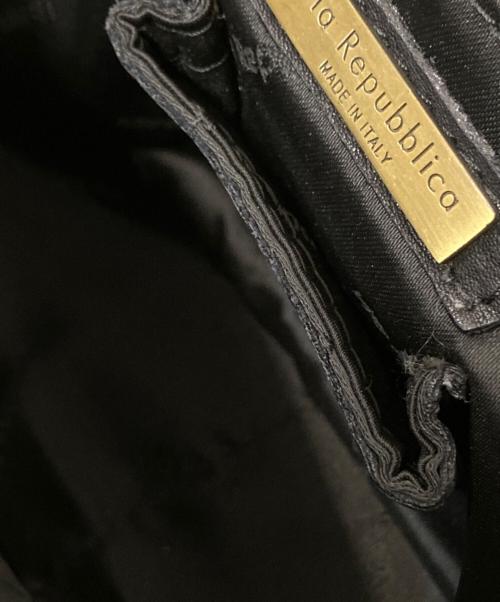 Via Repubblica（ヴィア リパブリカ）Via Repubblica (ヴィア リパブリカ) レザーショルダーバッグ ブラック サイズ:下記参照の古着・服飾アイテム