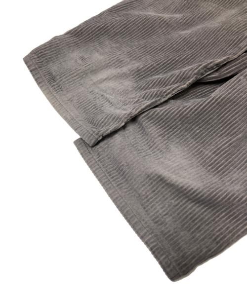 LEVI'S（リーバイス）LEVI'S (リーバイス) BAGGYコーデュロイパンツ グレー サイズ:W33の古着・服飾アイテム