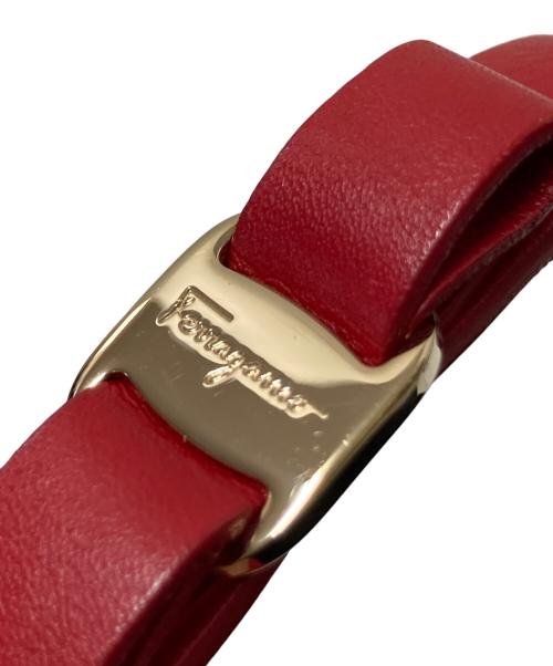 Salvatore Ferragamo（サルヴァトーレ フェラガモ）Salvatore Ferragamo (サルヴァトーレ フェラガモ) ヴァラリボン２連ブレスレット レッド サイズ:下記参照の古着・服飾アイテム