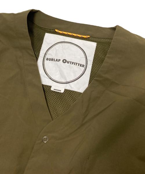 BURLAP OUTFITTER（バーラップアウトフィッター）BURLAP OUTFITTER (バーラップアウトフィッター) ノーカラージャケット オリーブ サイズ:Mの古着・服飾アイテム
