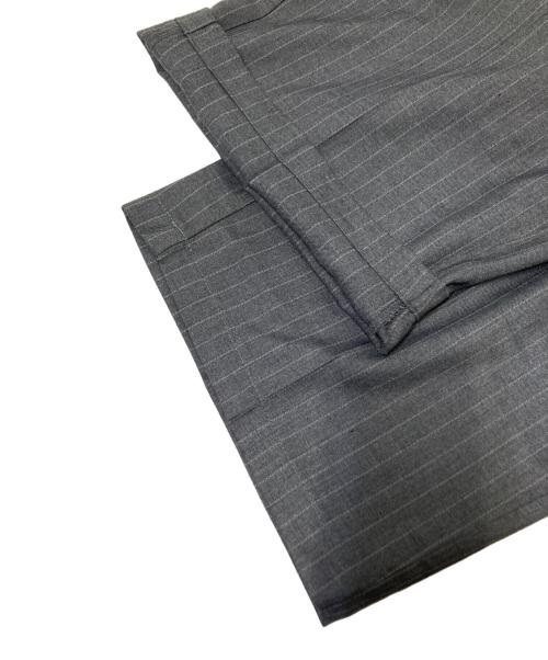 Sqoud Clothing（スクード クロウジング）Sqoud Clothing (スクード クロウジング) Line Flow Slacks グレー サイズ:Mの古着・服飾アイテム