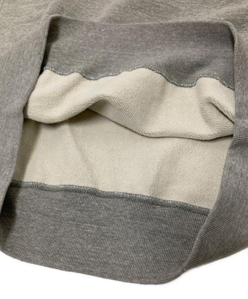 REMI RELIEF（レミレリーフ）REMI RELIEF (レミレリーフ) BEAMS PLUS (ビームスプラス) 別府 Sweat Crew Neck 23 グレー サイズ:XL 未使用品の古着・服飾アイテム