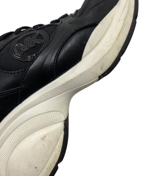 MICHAEL KORS（マイケル・コース）MICHAEL KORS (マイケル・コース) ローカットスニーカー ブラック×ホワイト サイズ:下記参照の古着・服飾アイテム